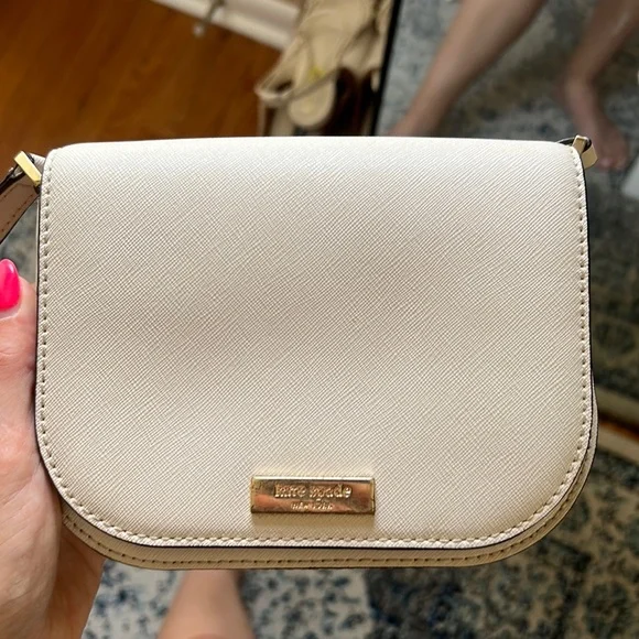 Kate Spade Crossbody purse - Picture 2 of 6